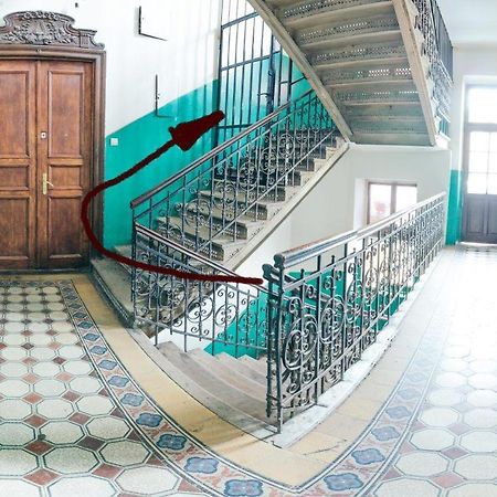 Vintage Apartment 2 Rooms With Balcony Львов Экстерьер фото