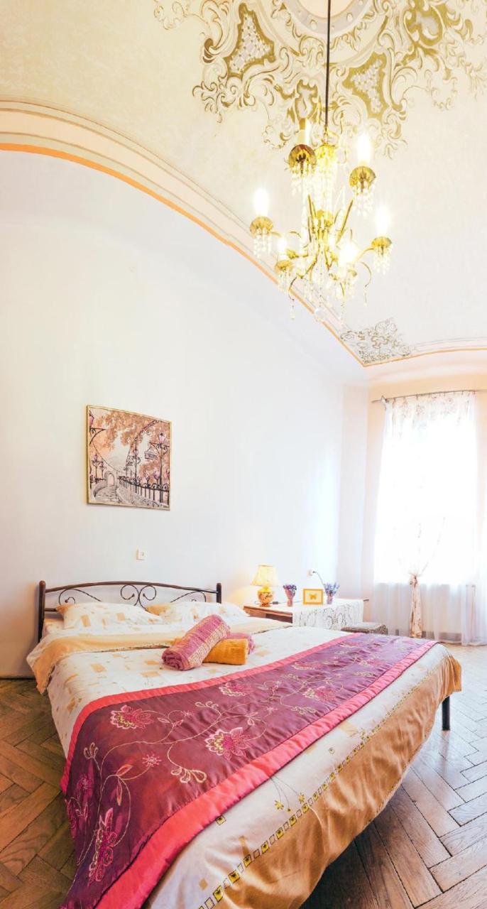 Vintage Apartment 2 Rooms With Balcony Львов Экстерьер фото